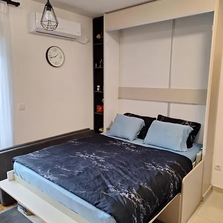 Apartment Studio-apartman ,,issa,,