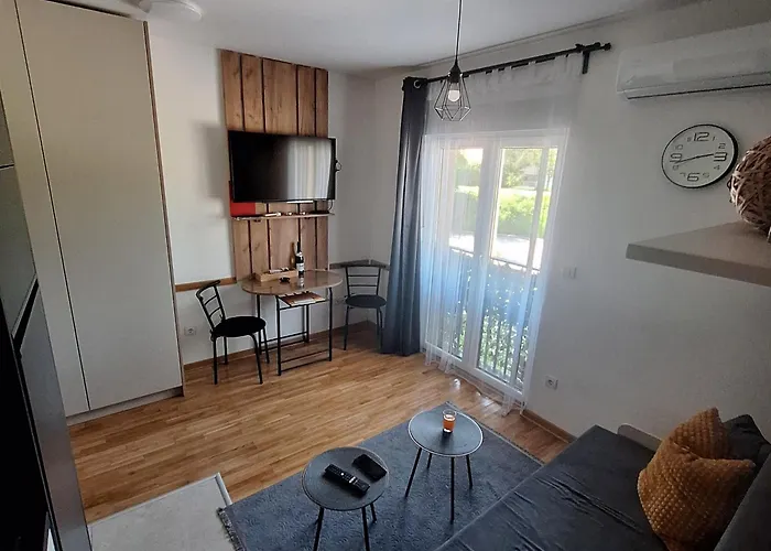 Studio-apartman ,,issa,, Apartmán *